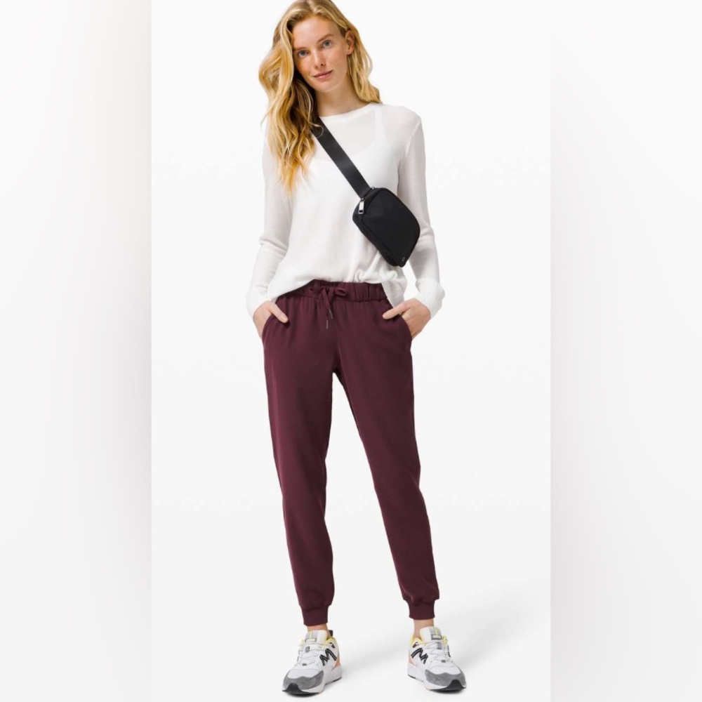 Lululemon On the Fly Jogger *Woven Cassis 6